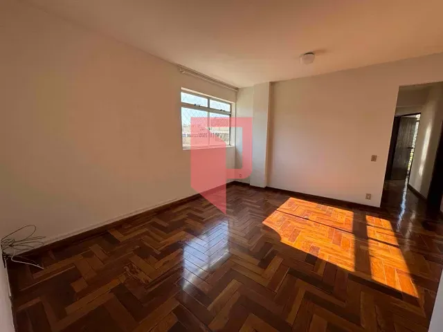 Apartamento 3 quartos e 2 banheiros, para alugar, no bairro Caiçaras em Belo Horizonte
