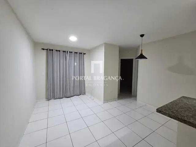 Apartamento 2 quartos e 1 banheiro, para alugar, no bairro Bairro Jardim São Lourenço em Bragança Paulista