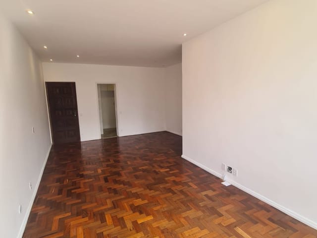 Apartamento com 105m² 3 quartos e 3 banheiros, para alugar, no bairro Copacabana em Rio de Janeiro