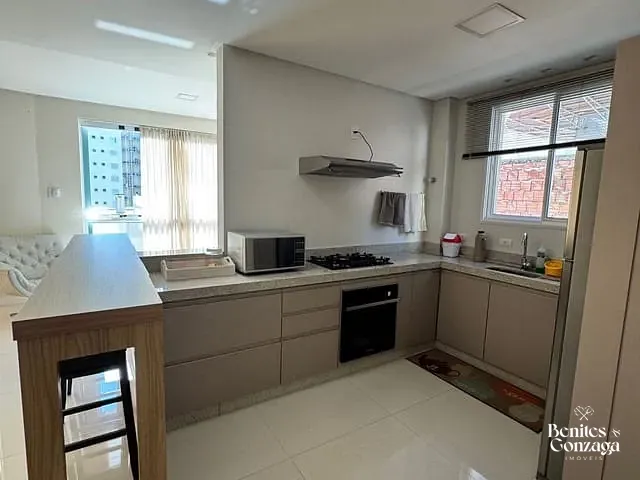 Apartamento com 192m² 3 quartos e 3 banheiros, à venda, no bairro Meia Praia em Itapema