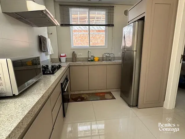 Apartamento com 192m² 3 quartos e 3 banheiros, à venda, no bairro Meia Praia em Itapema