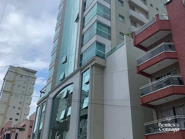 Apartamento com 192m² 3 quartos e 3 banheiros, à venda, no bairro Meia Praia em Itapema