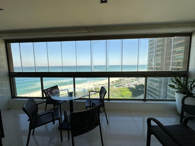 Foto do Apartamento - Apartamento para locação, 4 quartos (2 suítes), mobiliado, Frontal Mar, Barra da Tijuca, Rio de Janeiro, RJ | Centrimóveis