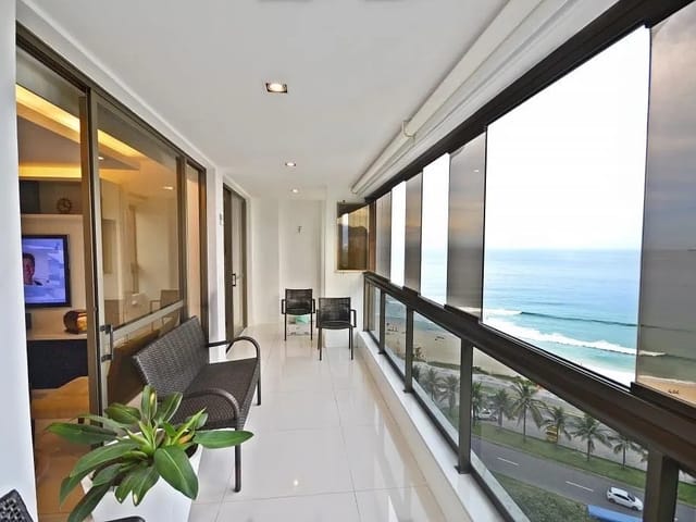Foto do Apartamento - Apartamento para locação, 4 quartos (2 suítes), mobiliado, Frontal Mar, Barra da Tijuca, Rio de Janeiro, RJ | Centrimóveis
