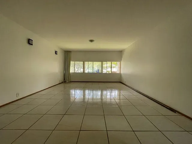 Apartamento 3 quartos e 2 banheiros, para alugar, no bairro Asa Sul em Brasília