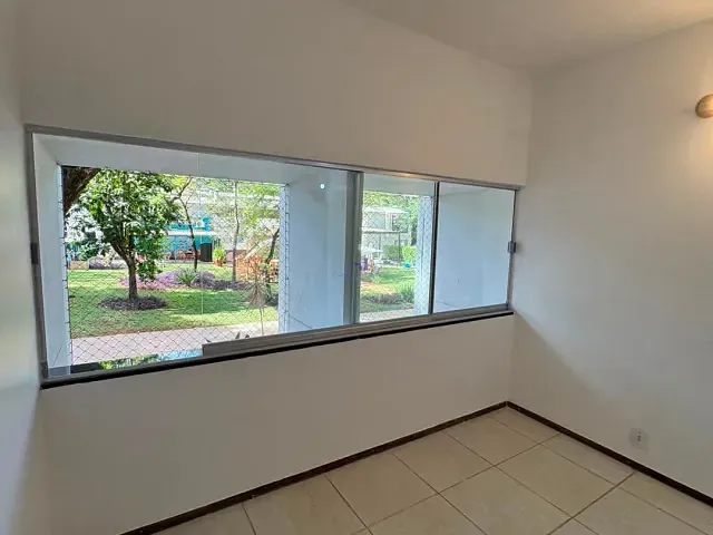 Apartamento 3 quartos e 2 banheiros, para alugar, no bairro Asa Sul em Brasília