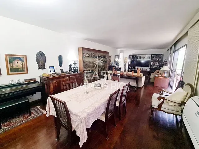 Apartamento com 228m² 4 quartos e 4 banheiros, à venda, no bairro Lagoa em Rio de Janeiro