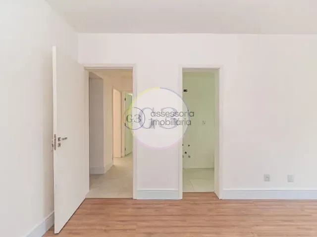 Apartamento 3 quartos e 2 banheiros, para alugar, no bairro São Gonçalo em Pelotas