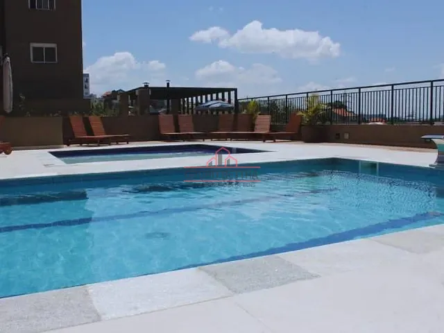Apartamento com 60m², à venda, no bairro Vila Martins em Carapicuíba