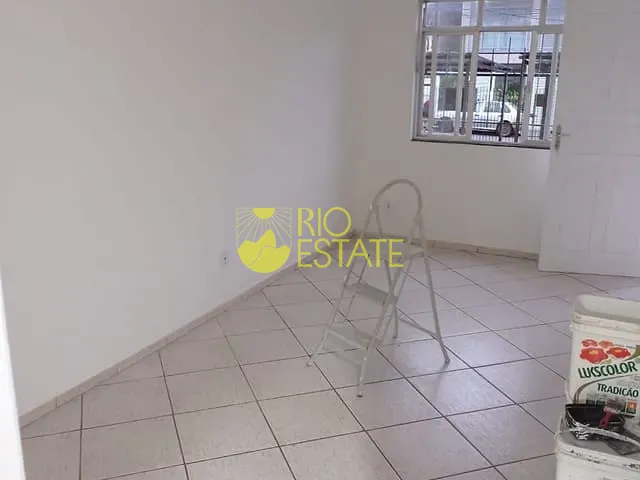 Apartamento com 100m² 2 quartos e 1 banheiro, à venda, no bairro Centro em Pinheiral