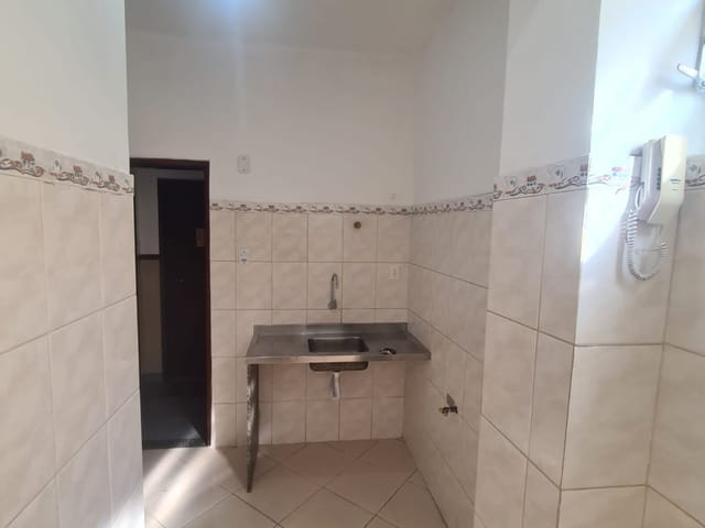 Apartamento com 39m² 1 quarto e 1 banheiro, para alugar, no bairro Todos os Santos em Rio de Janeiro