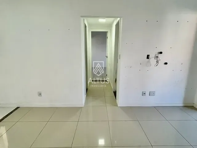 Apartamento 2 quartos e 2 banheiros, à venda, no bairro Jardim Apipema em Salvador