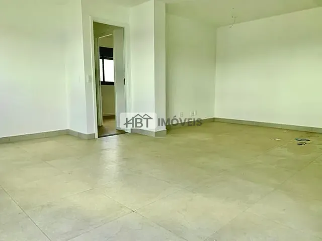 Apartamento 2 quartos e 2 banheiros, à venda, no bairro Jardim Auri Verde em Bauru