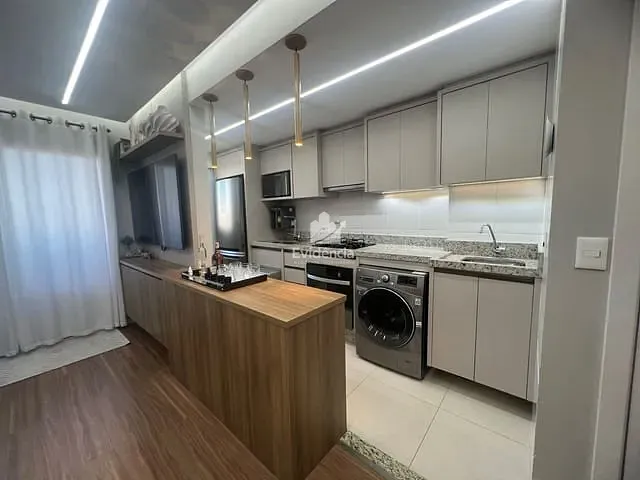 Apartamento com 134m² 3 quartos e 2 banheiros, à venda, no bairro Jardim Shangri-la A em Londrina