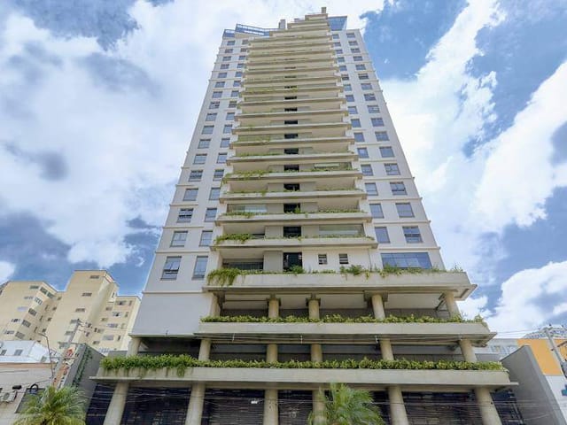 Foto do Apartamento - Centro, Financie + FGTS - Apto Ed. Bosco Centrale, finamente mobiliado e decorado, andar alto, 2 suítes, 2 vagas, à venda, Curitiba, PR | Imobiliária GreenVille