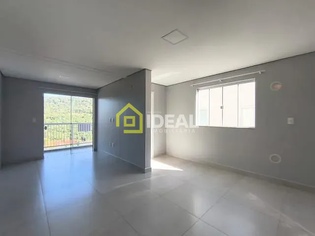 Apartamento 2 quartos e 1 banheiro, para alugar, no bairro Industriários em Concórdia