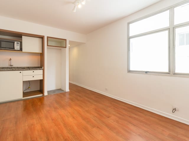 Apartamento 1 quarto e 1 banheiro, para alugar, no bairro Consolação em São Paulo