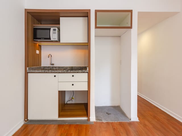 Apartamento 1 quarto e 1 banheiro, para alugar, no bairro Consolação em São Paulo