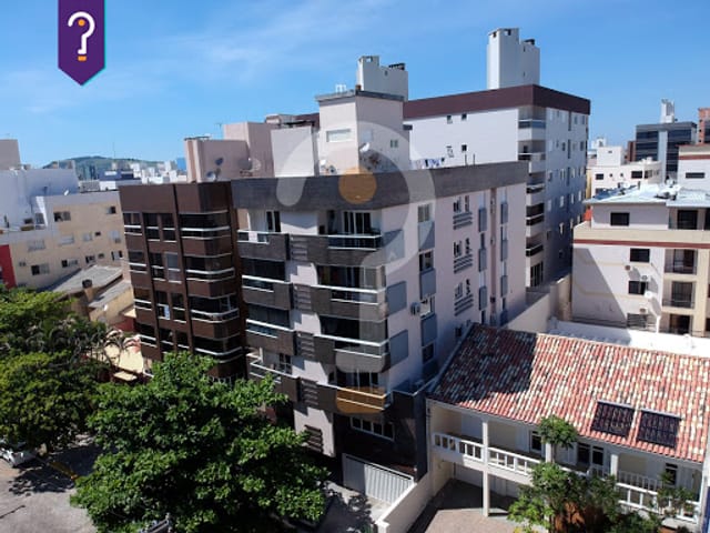 Apartamento 4 quartos e 3 banheiros, para alugar, no bairro Mar Grosso em Laguna