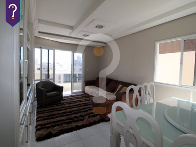 Apartamento 4 quartos e 3 banheiros, para alugar, no bairro Mar Grosso em Laguna