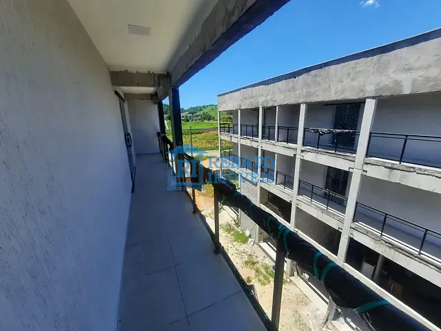 Apartamento 2 quartos e 1 banheiro, para alugar, no bairro Ubatiba em Maricá