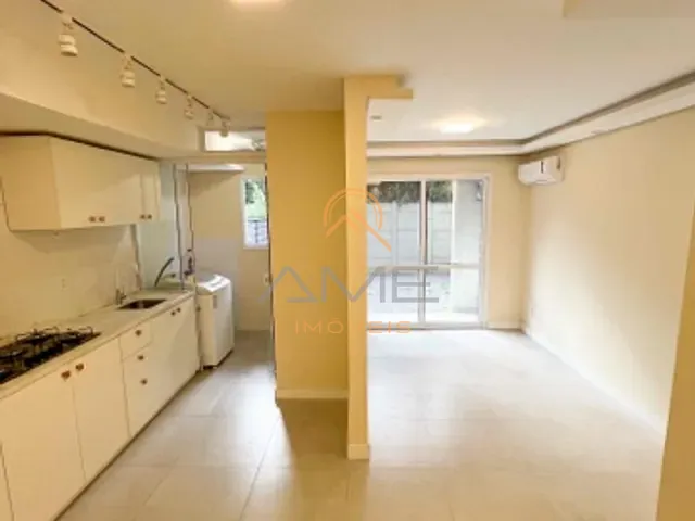 Apartamento 2 quartos e 1 banheiro, à venda ou para alugar, no bairro Três Vendas em Pelotas
