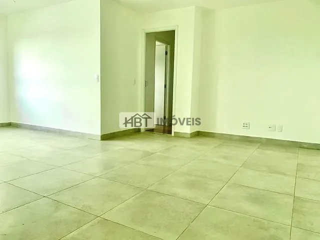 Apartamento 2 quartos e 2 banheiros, à venda, no bairro Jardim Auri Verde em Bauru