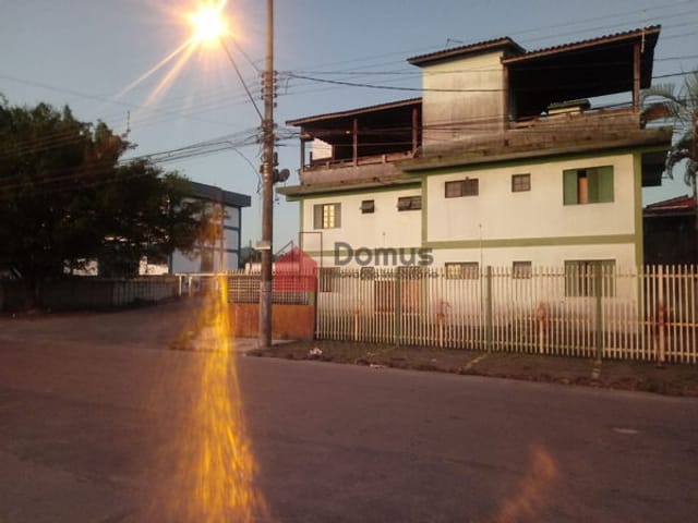 Apartamento para alugar, no bairro Centro em Ubatuba