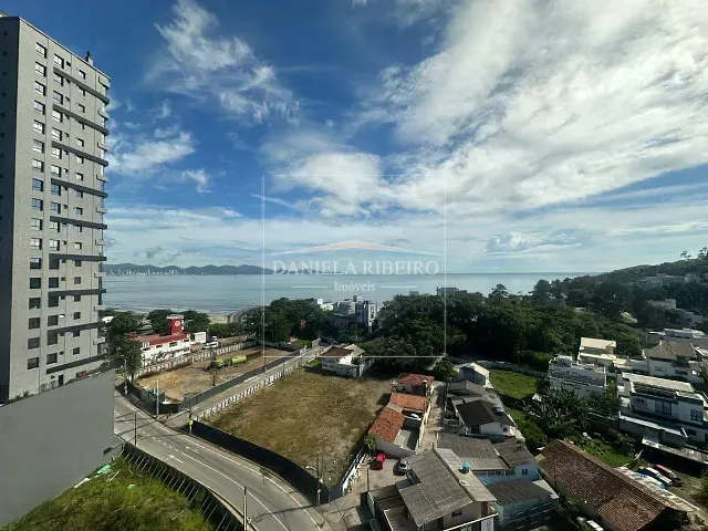 Apartamento 3 quartos e 4 banheiros, à venda, no bairro Perequê em Porto Belo