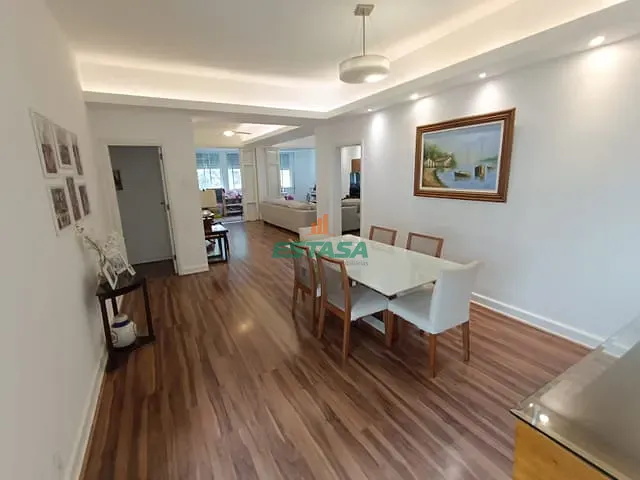 Apartamento 3 quartos e 4 banheiros, à venda, no bairro Laranjeiras em Rio de Janeiro