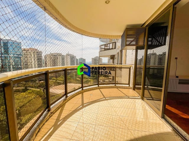 Apartamento com 96m² 2 quartos e 2 banheiros, à venda, no bairro Barra da Tijuca em Rio de Janeiro