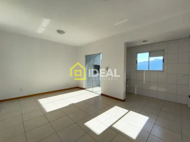 Apartamento 2 quartos e 1 banheiro, para alugar, no bairro Centro em Concórdia
