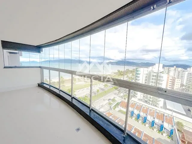 Apartamento com 200m² 4 quartos e 4 banheiros, à venda, no bairro Praia das Palmeiras em Caraguatatuba