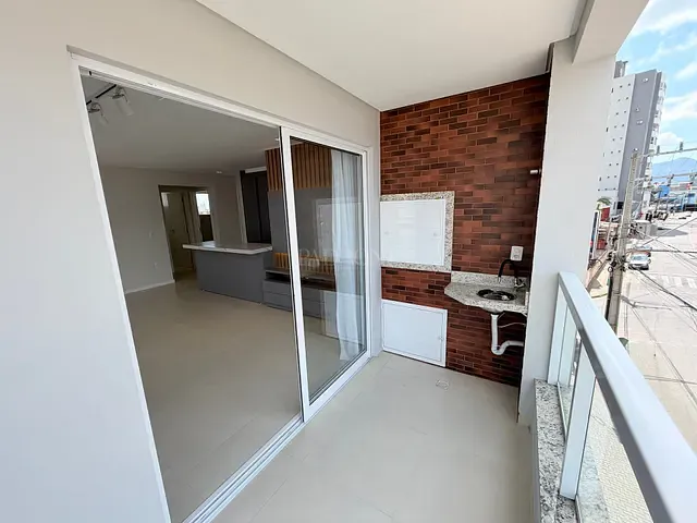 Apartamento 2 quartos e 2 banheiros, à venda, no bairro Areias em Camboriú
