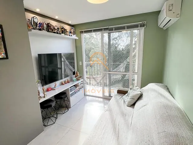 Apartamento 2 quartos e 2 banheiros, à venda, no bairro Três Vendas em Pelotas