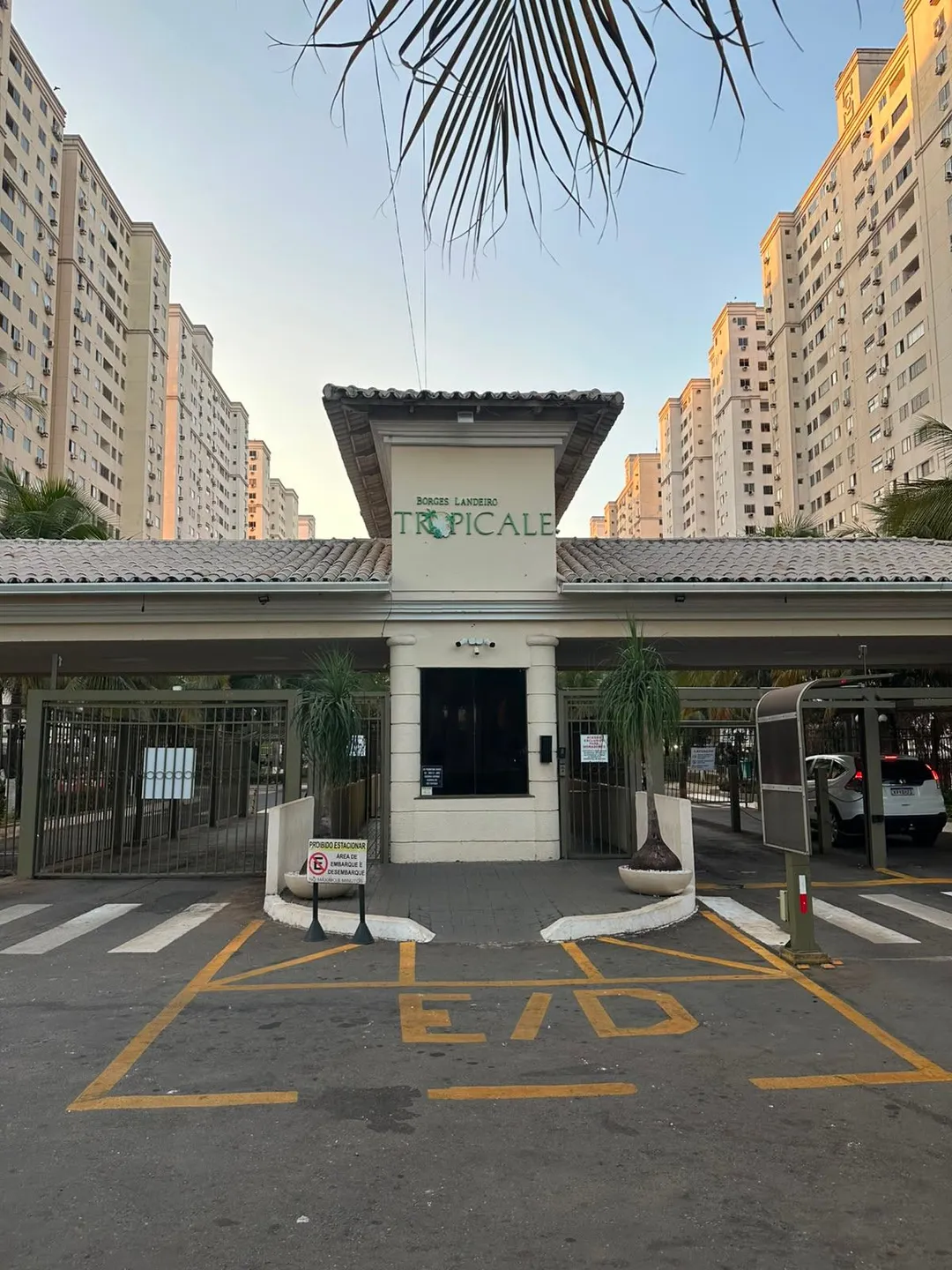 Apartamento à venda, Setor Cândida de Morais, Tropicale, Goiânia, GO