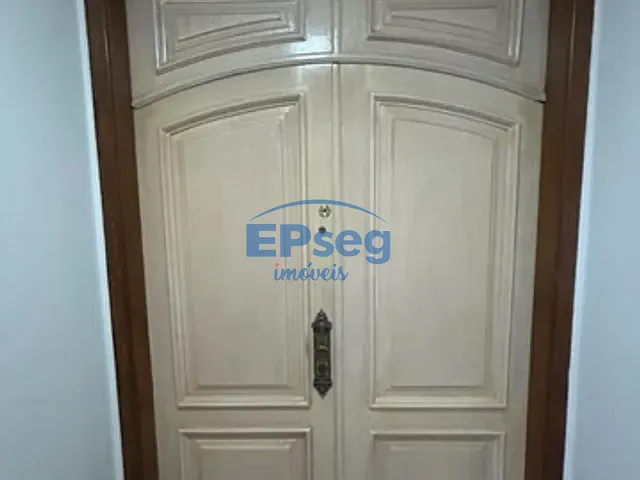 Apartamento com 414m² 3 quartos e 8 banheiros, à venda, no bairro Centro em Londrina
