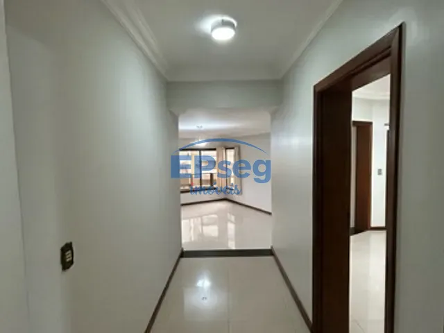 Apartamento com 414m² 3 quartos e 8 banheiros, à venda, no bairro Centro em Londrina