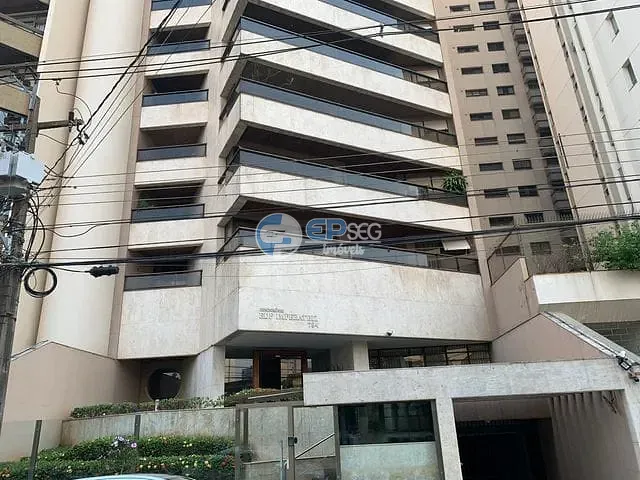 Apartamento com 414m², à venda, no bairro Centro em Londrina