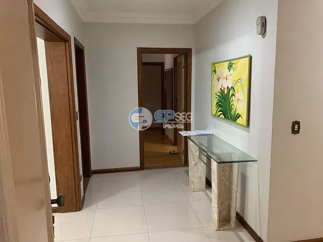 Apartamento com 414m², à venda, no bairro Centro em Londrina