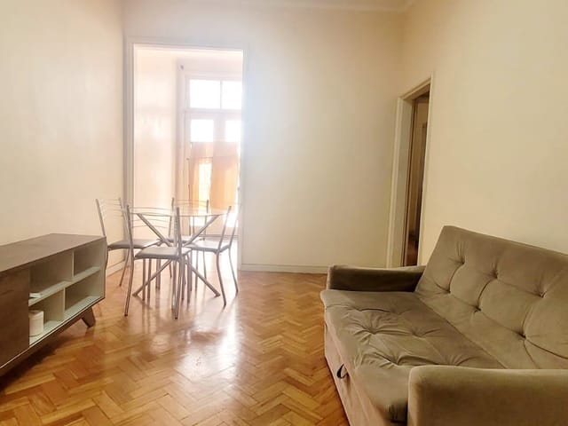 Apartamento 1 quarto e 1 banheiro, à venda, no bairro Flamengo em Rio de Janeiro