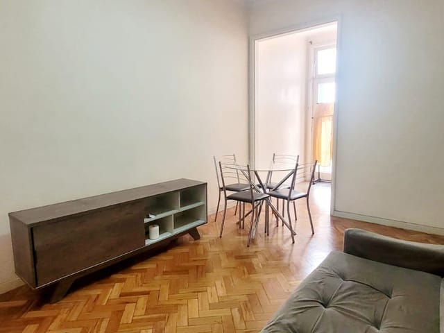 Apartamento 1 quarto e 1 banheiro, à venda, no bairro Flamengo em Rio de Janeiro
