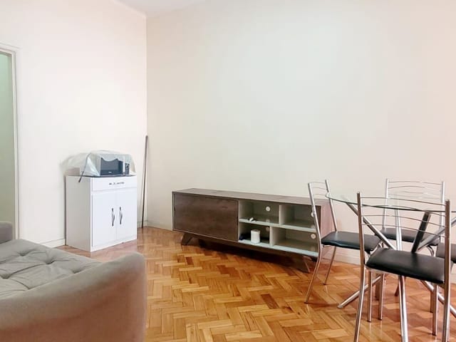 Apartamento 1 quarto e 1 banheiro, à venda, no bairro Flamengo em Rio de Janeiro