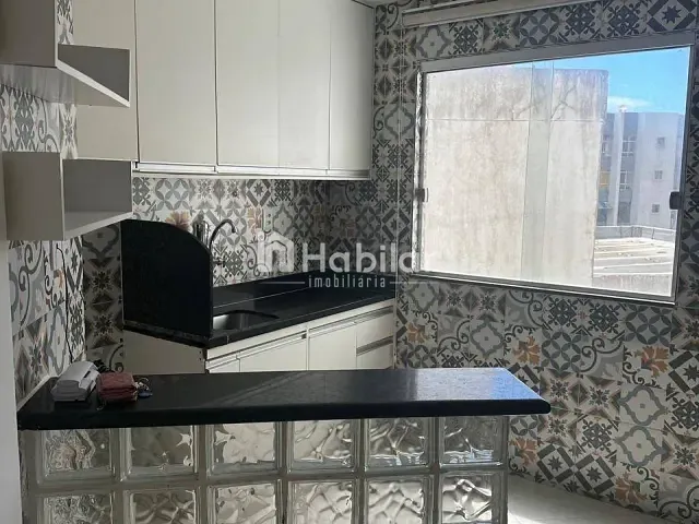 Apartamento 1 quarto e 1 banheiro, para alugar, no bairro Pituba em Salvador
