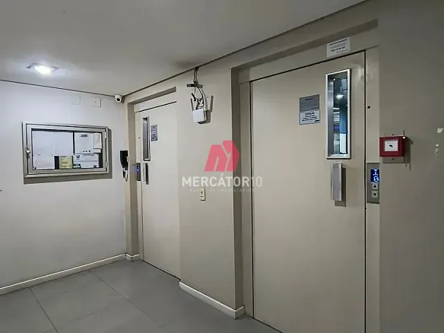 Apartamento 2 quartos e 2 banheiros, para alugar, no bairro Victor Konder em Blumenau