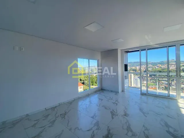 Apartamento 3 quartos e 1 banheiro, para alugar, no bairro Centro em Concórdia