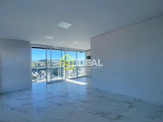 Apartamento 3 quartos e 1 banheiro, para alugar, no bairro Centro em Concórdia