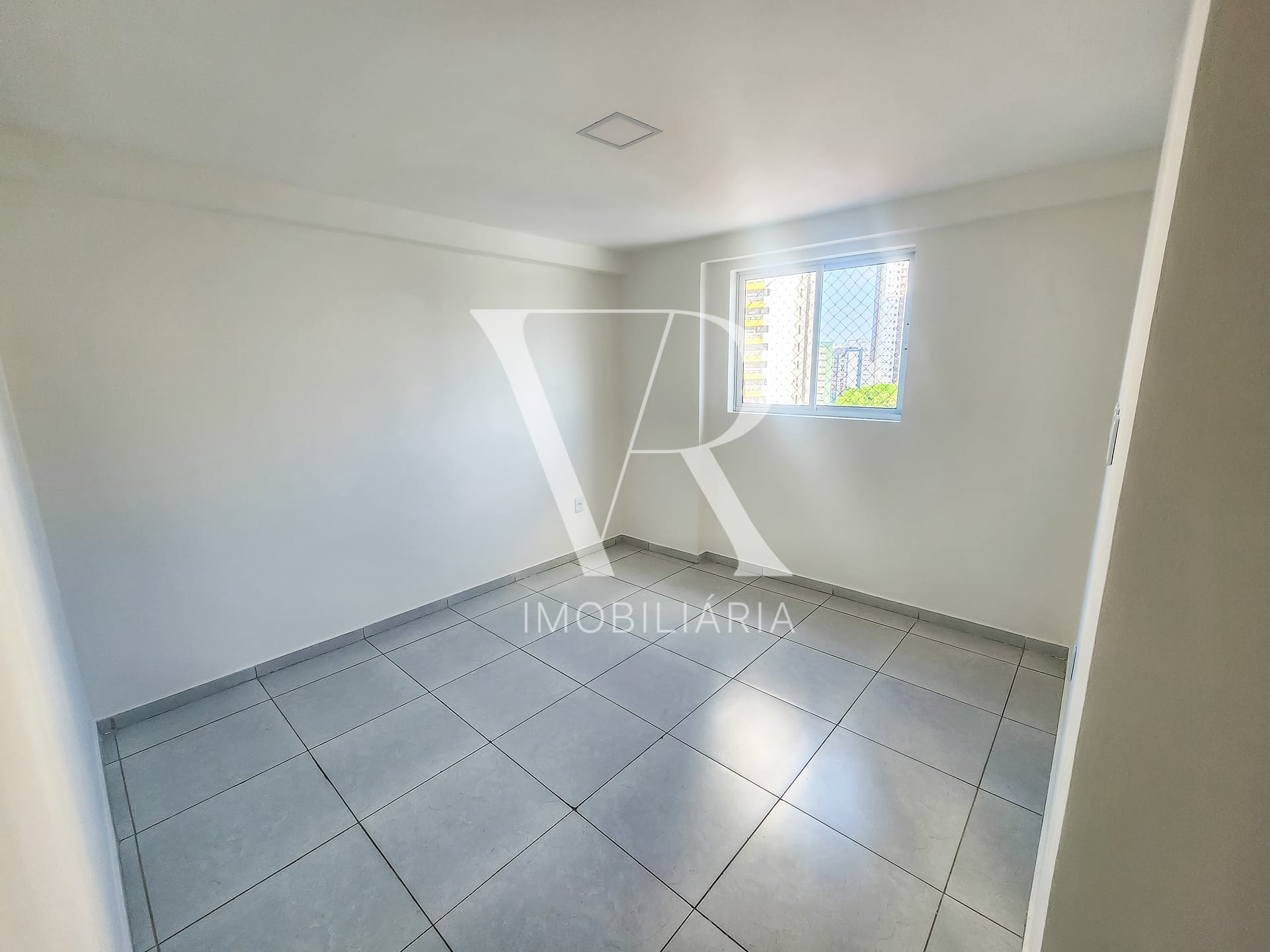 Apartamento à venda com 2 quartos, 58m² - Foto 3