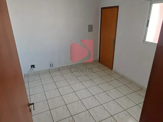 Apartamento 2 quartos e 1 banheiro, à venda, no bairro Parque dos Eucaliptos em Pirassununga