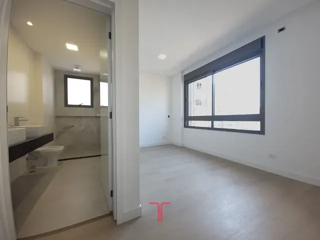 Apartamento com 159m² 3 quartos e 3 banheiros, à venda, no bairro Água Verde em Curitiba